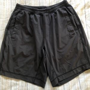 Men’s Lululemon Pacebreaker 9” shorts